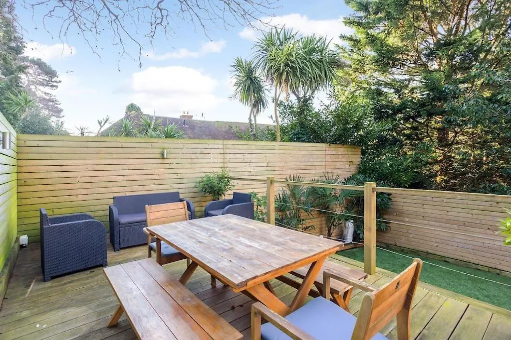 Family Home Close To Bournemouth Town Centre-1