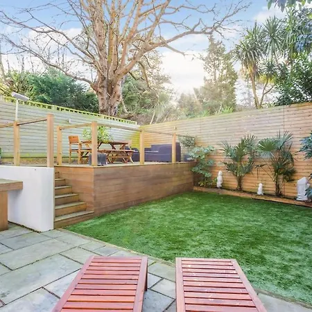 Family Home Close To Bournemouth Town Centre-2